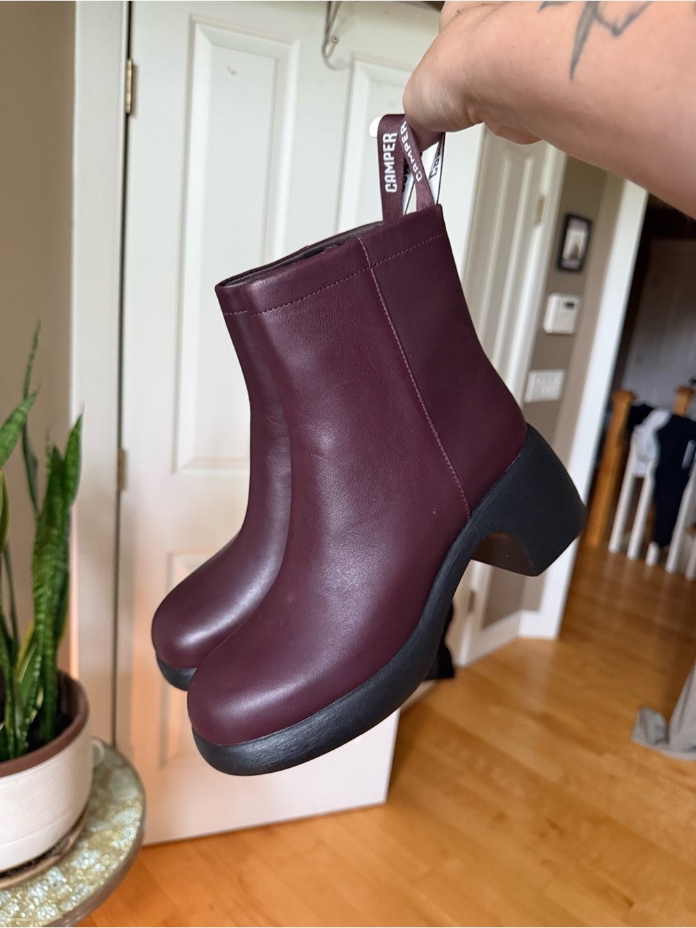 NWT Camper Thelma II Burgundy Leather Platform Ankle Boots - Picture 3 of 10